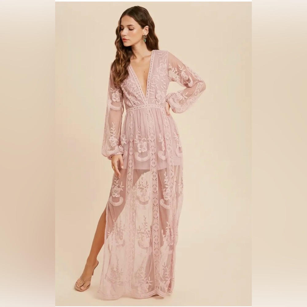 Wishlist Apparel Lace Maxi Dress